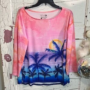 NEW Art & SOL Designed in Florida Pink Blue Palm Tree Print Top Medium Poly Blnd